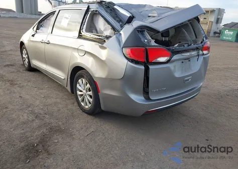 2019 Chrysler Pacifica Touring L from USA, damaged, VIN 2C4RC1BG5KR705643